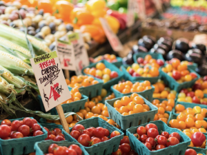 Tomatoes at farmers market